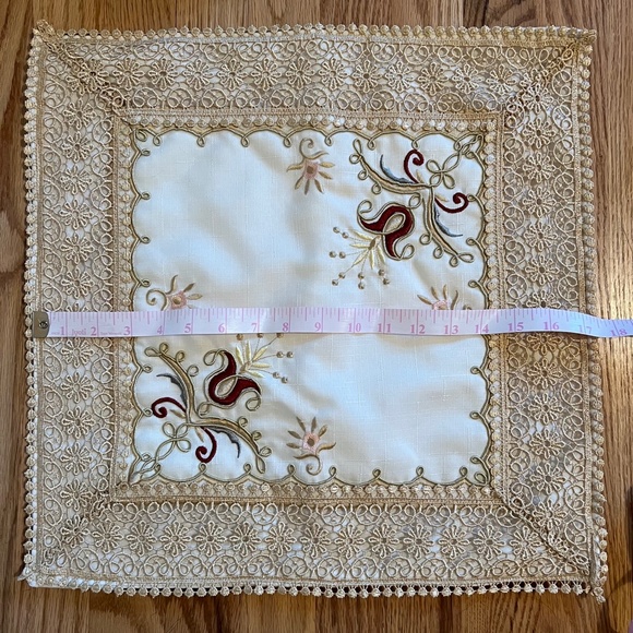 Embroidered 17x17 Tulip Pillow Cover from Turkey, new without tags - Picture 6 of 6